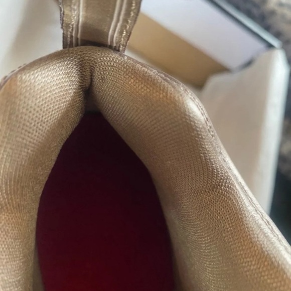 Jordan’s - Picture 6 of 8